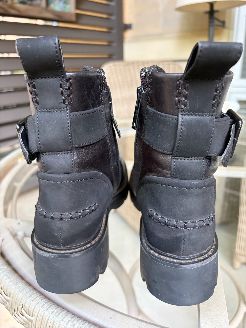 Ugg Noe Combat Moto Leather Black Lug Sole Buckle Boot Women Sz 8 Military Cop - Picture 6 of 7